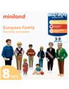 Familia europea 8 figuras - 16527395
